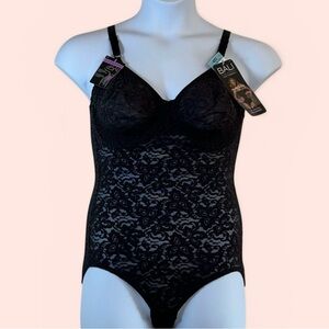 Bali Women’s 40C New With Tags Black Lace 'N Smooth Body Shaper
